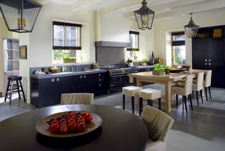  Nancy Meyers' kitchens are stylish and functional.